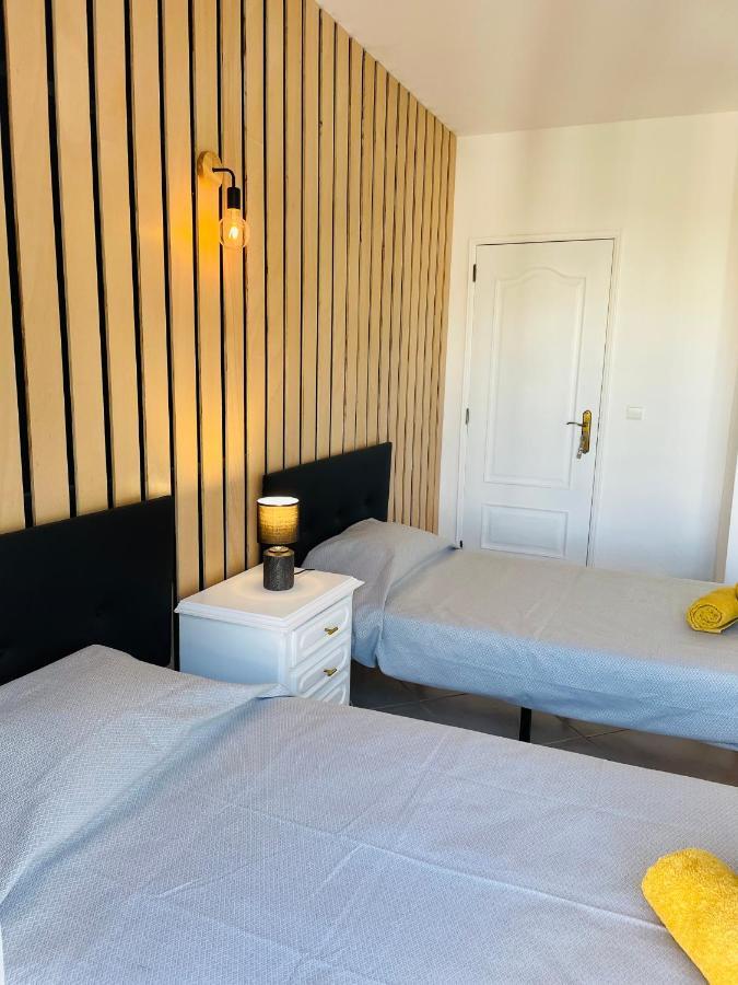 Travellers Guesthouse ラゴス エクステリア 写真