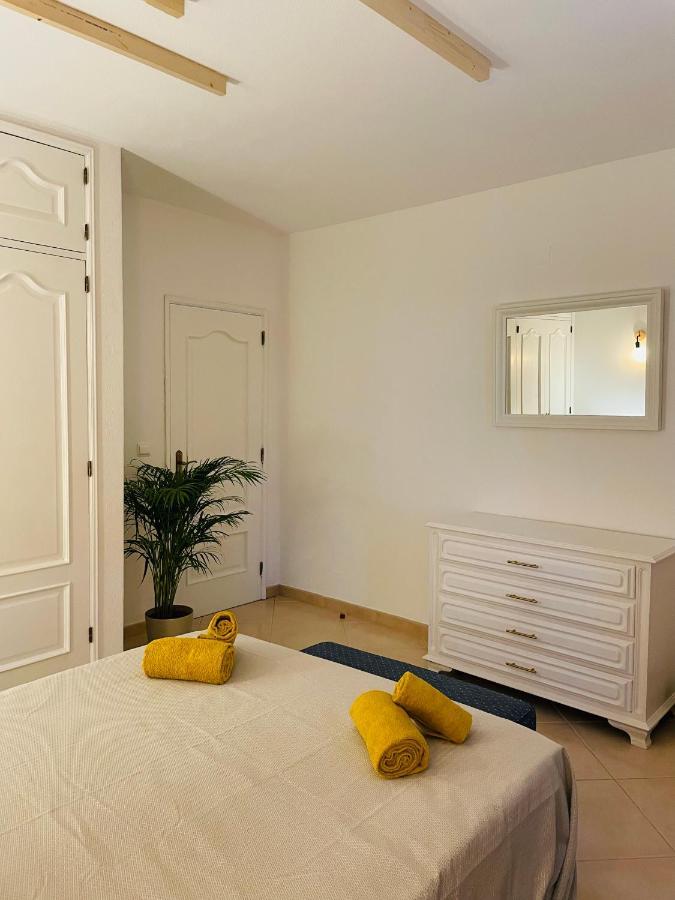 Travellers Guesthouse ラゴス エクステリア 写真