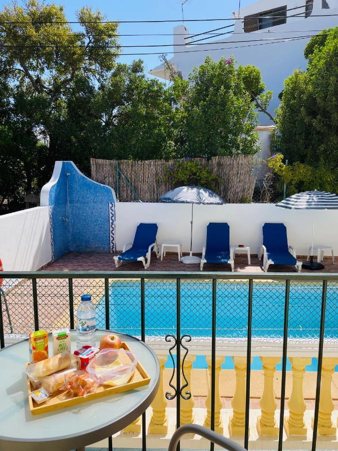 Travellers Guesthouse ラゴス エクステリア 写真