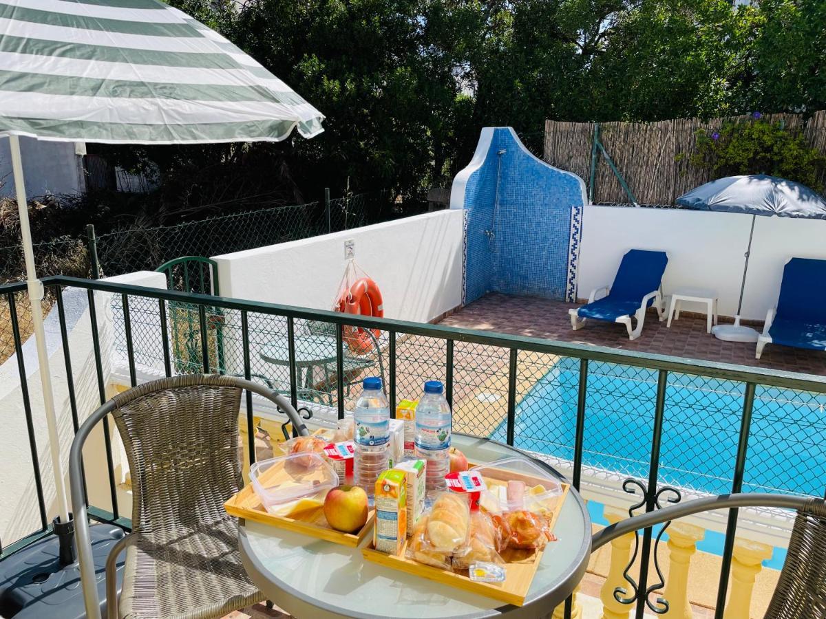 Travellers Guesthouse ラゴス エクステリア 写真