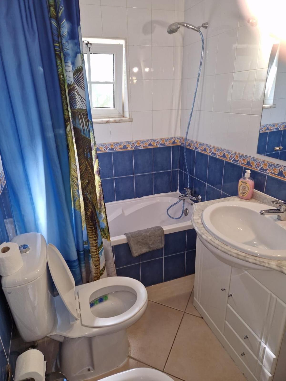 Travellers Guesthouse ラゴス エクステリア 写真